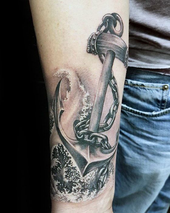 tatouage Ancre avant bras homme