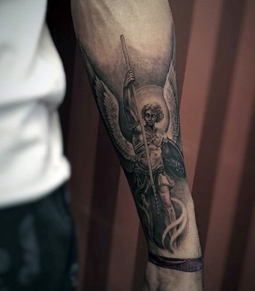 tattoo Ange avant bras homme